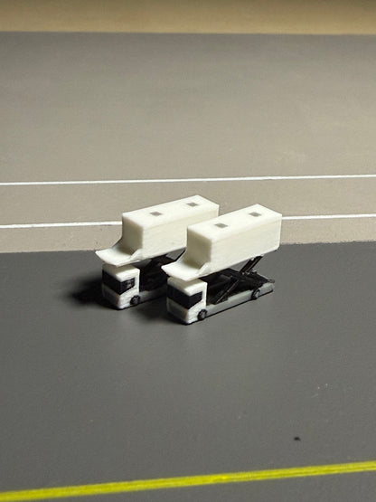1:400 Scale Airport Catering Truck 6-Pack