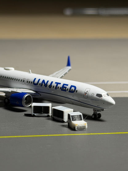 1:400 Scale Airport Ground Service Carts & Baggage Tugs Set 4-Pack