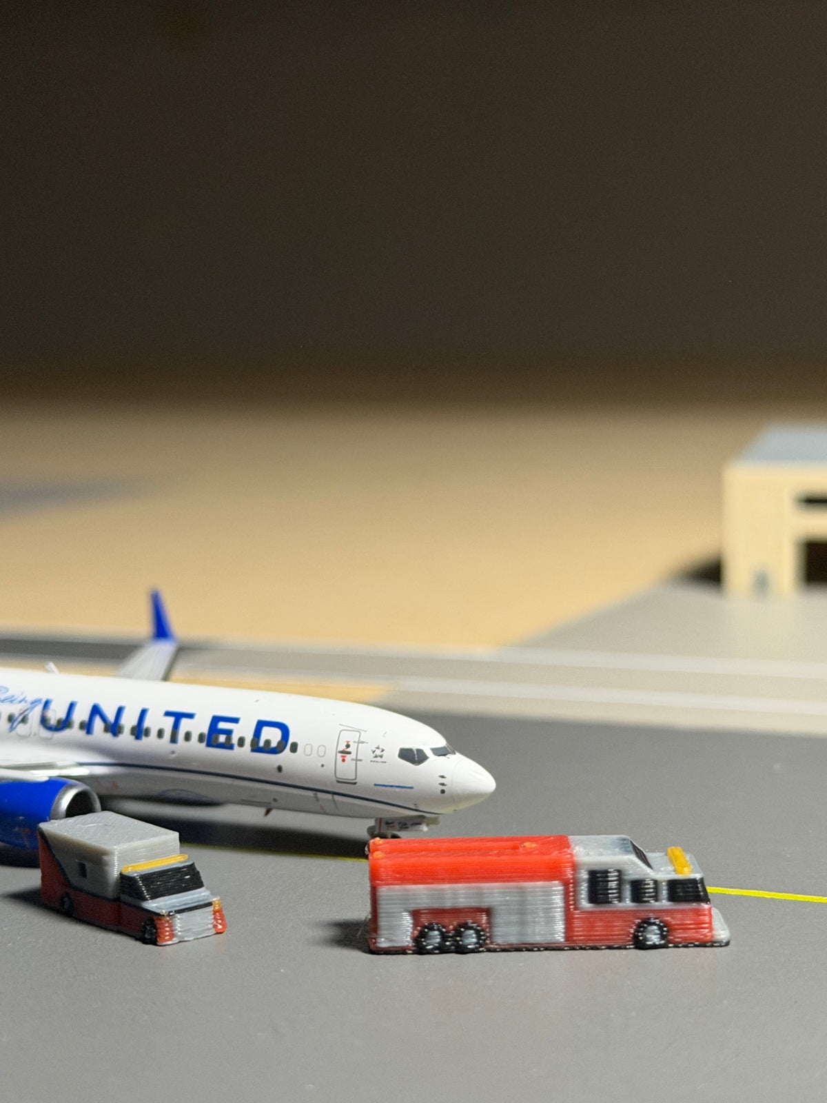 1:400 Scale Airport Fire Station Bundle