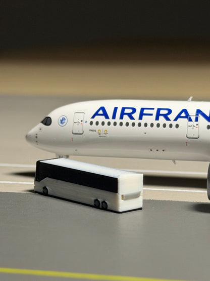 1:400 Scale Airport Charter Bus 6-Pack
