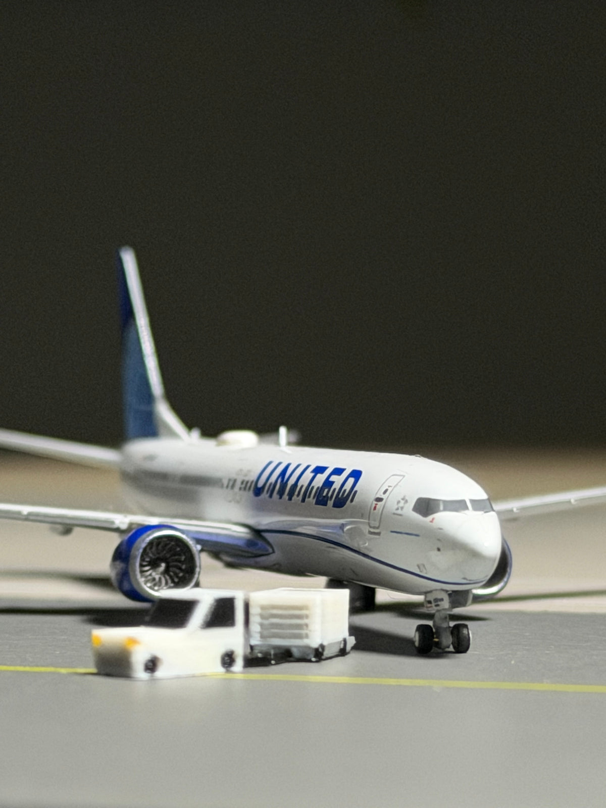 1:400 Scale Aircraft GPU Units 4-Pack