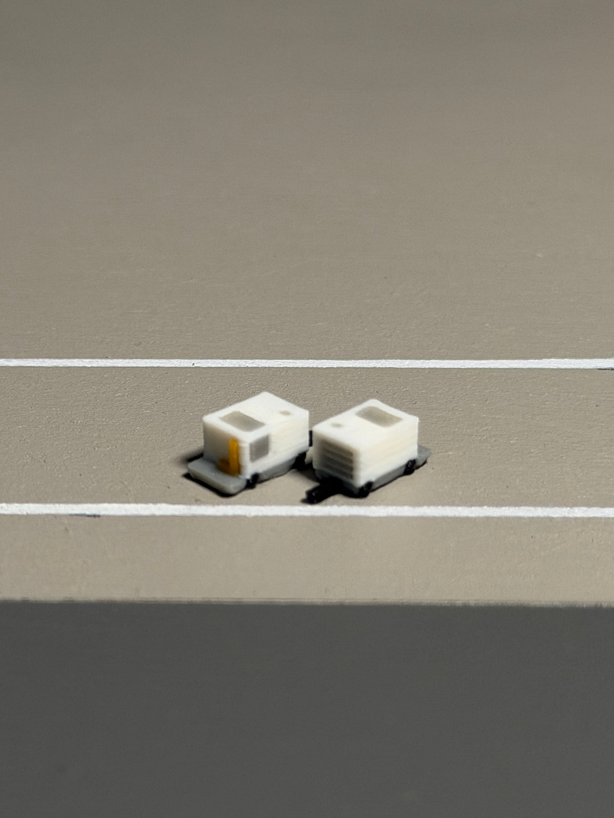 1:400 Scale Aircraft GPU Units 4-Pack