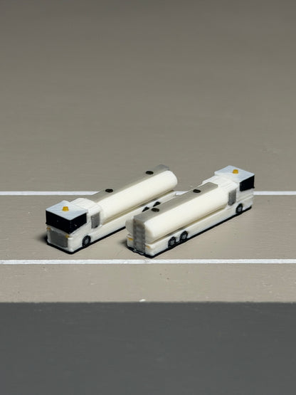 1:400 Scale Airport Medium Size Fuel Truck 6-Pack