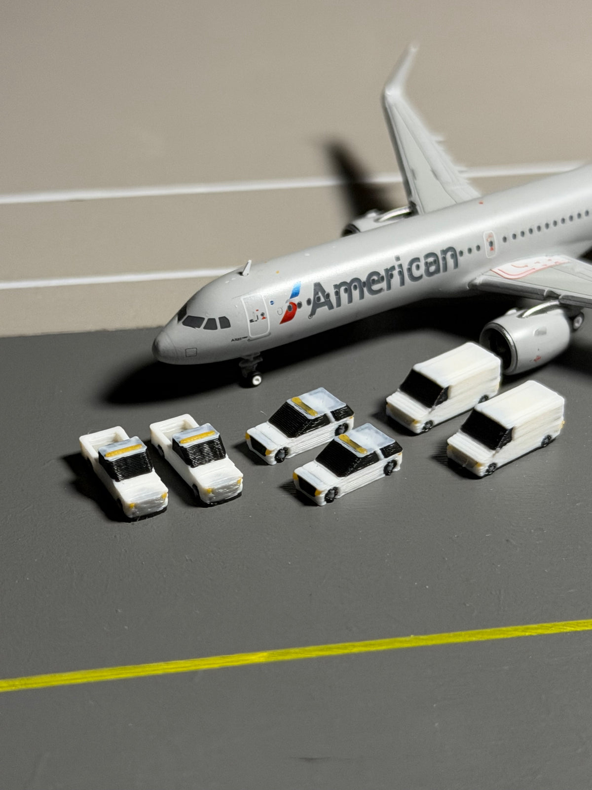1:400 Scale Airport Utility Vehicles 6-Pack