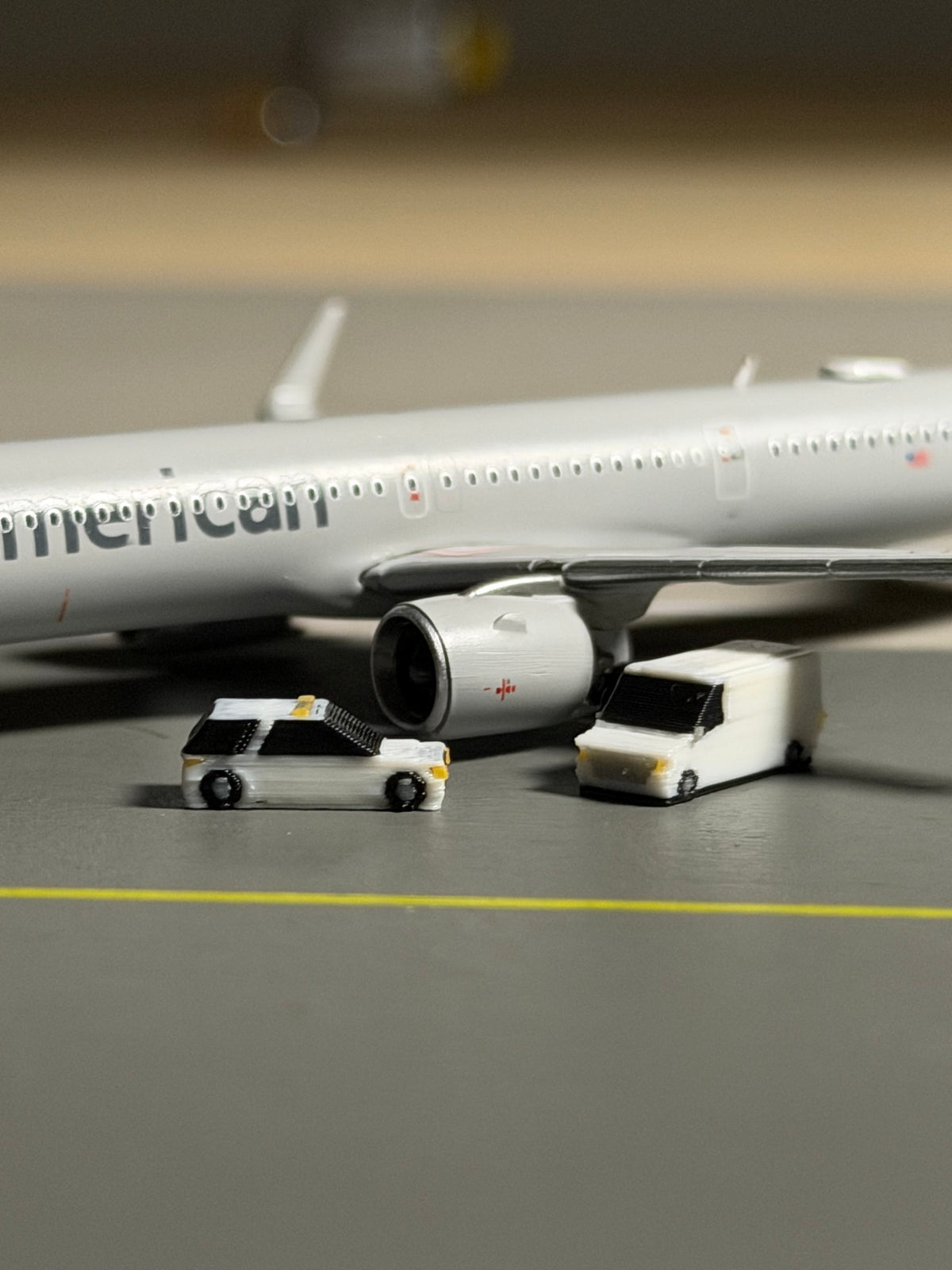 1:400 Scale Airport Utility Vehicles 6-Pack