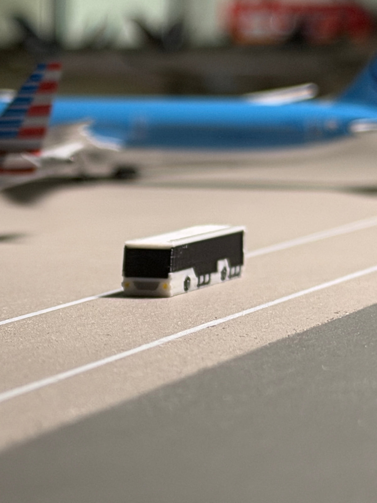 1:400 Scale Airport Bus 6-Pack