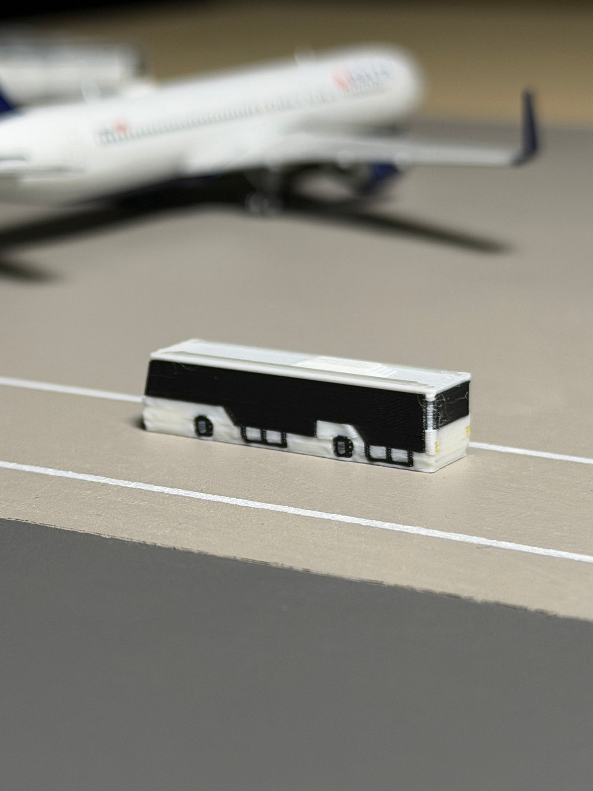 1:400 Scale Airport Bus 6-Pack