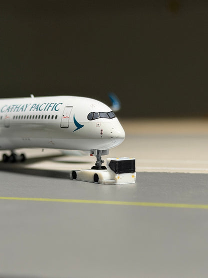 1:400 Scale Airport Functional Pushback Tug 6-Pack