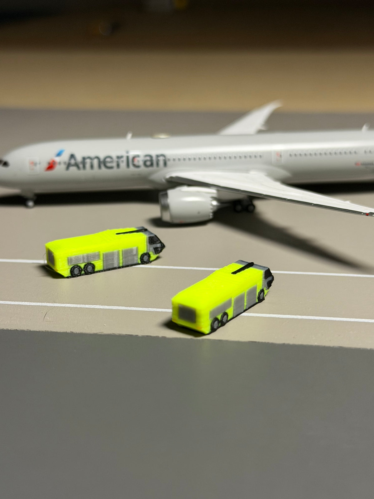 1:400 Scale Airport Fire Truck Pack (Lime Green)