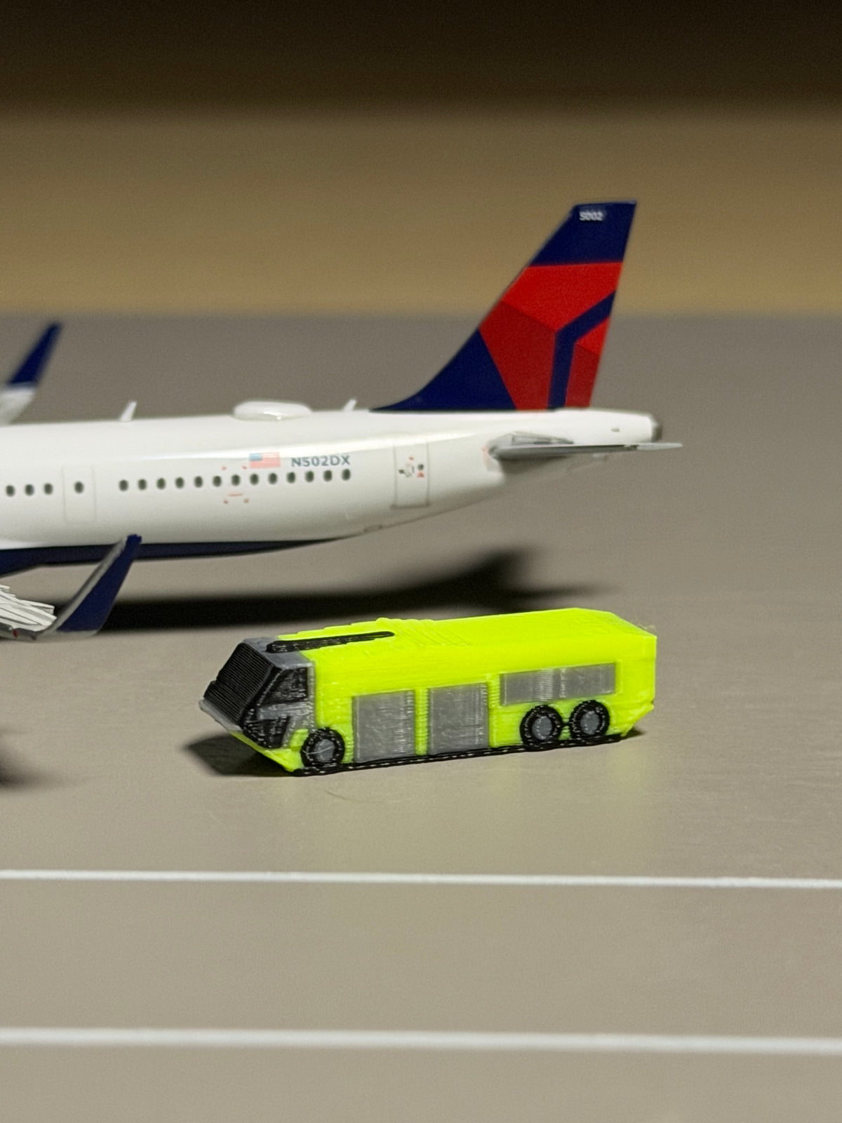 1:400 Scale Airport Fire Truck Pack (Lime Green)